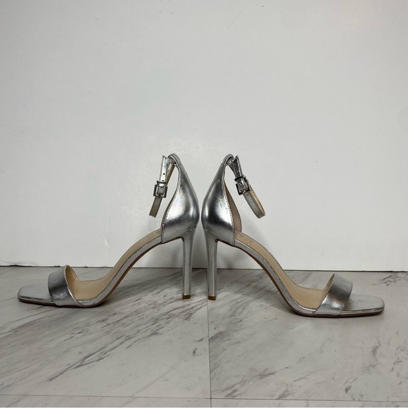 Vince Camuto Lauralie Silver Leather Ankle Strap Heeled Sandal 8M - Picture 7 of 13